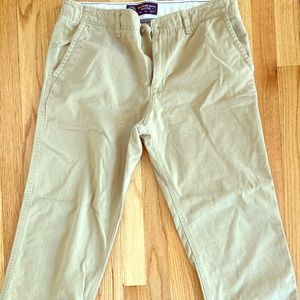 AE Relaxed Fit Khaki pants